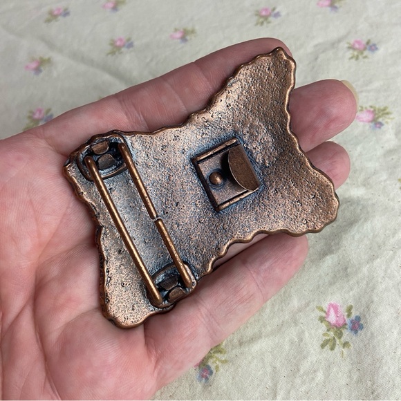 Unisex Copper Textured Belt Buckle - Picture 3 of 5